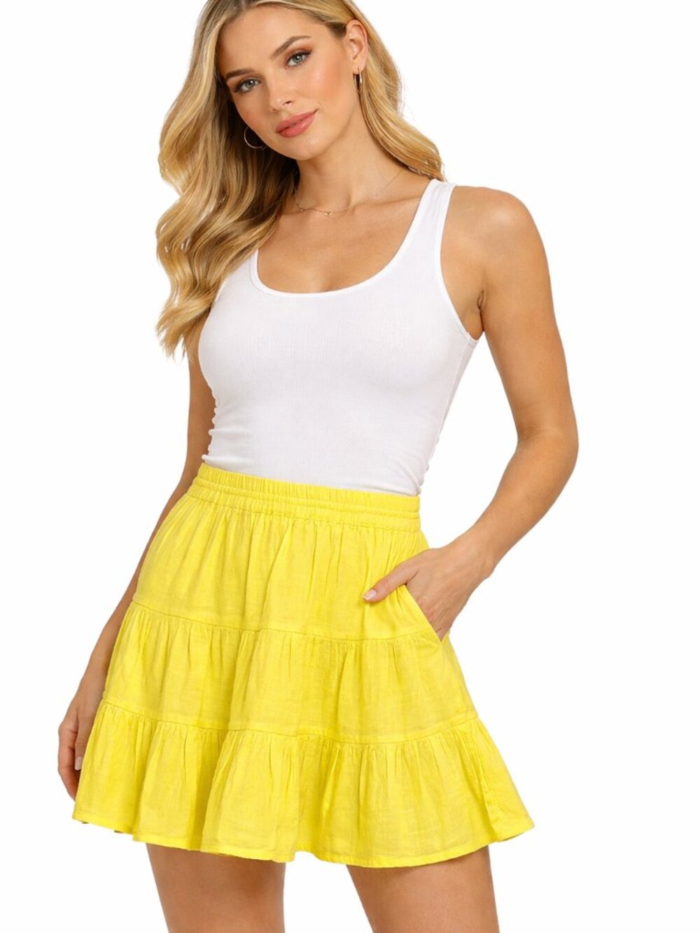 La Classe Couture Women's Yellow Tiered Mini Skirt – Size M – NWT